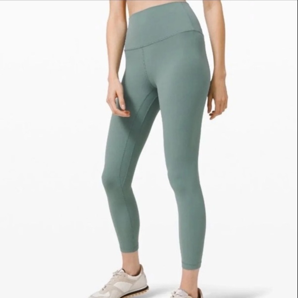 NWOT lululemon 25" align leggings
